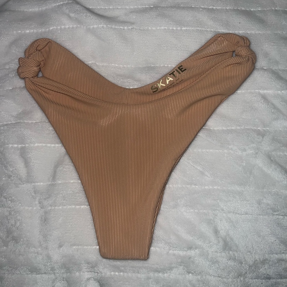SKATIE suzanne bottoms LARGE nude ribbed